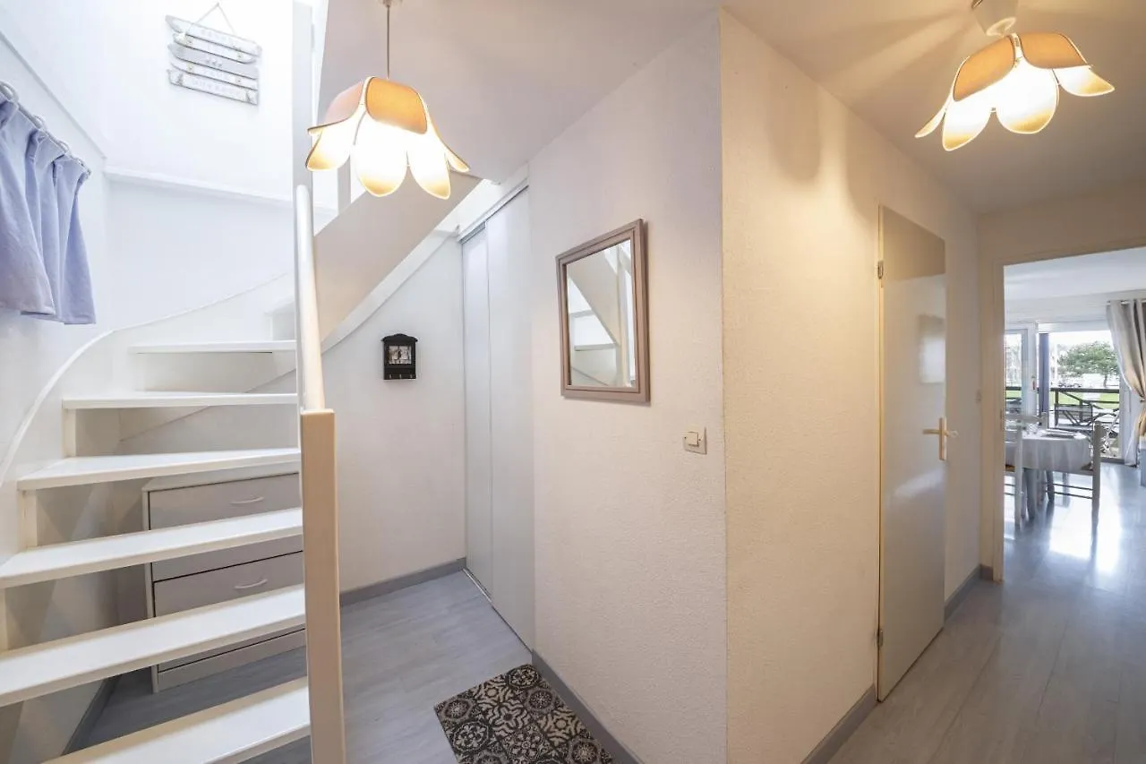 Appartement Vue Sur Le Port Avec Piscine Arzon 0*,  France